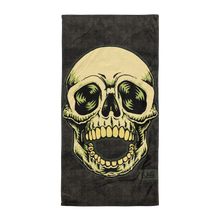 Load image into Gallery viewer, Old School Skull Towel